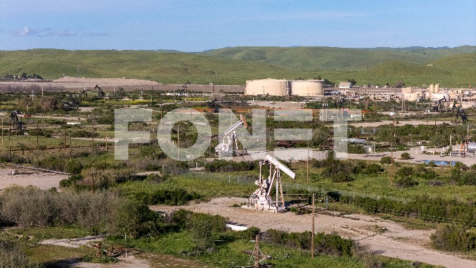 Iranska naftna industrija tone